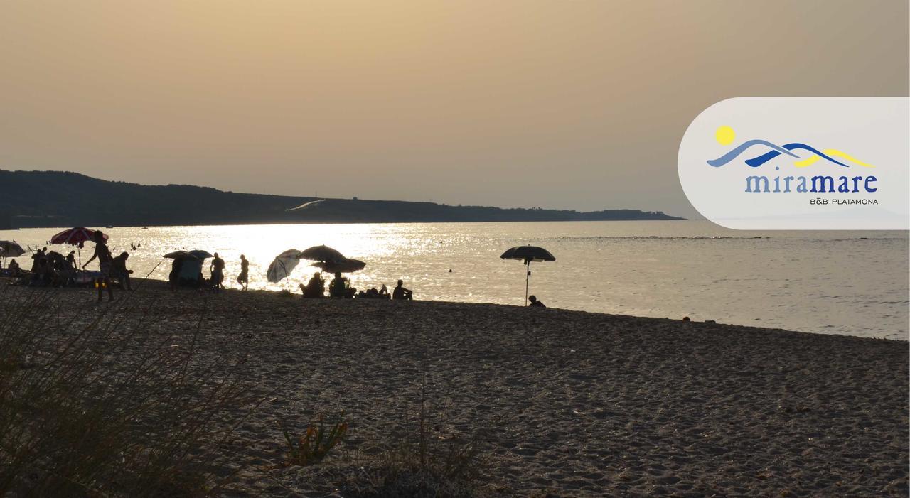 Miramare Struttura Sulla Spiaggia ปลาตาโมนา ภายนอก รูปภาพ