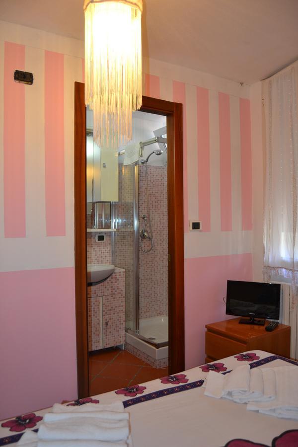 Miramare Struttura Sulla Spiaggia ปลาตาโมนา ภายนอก รูปภาพ