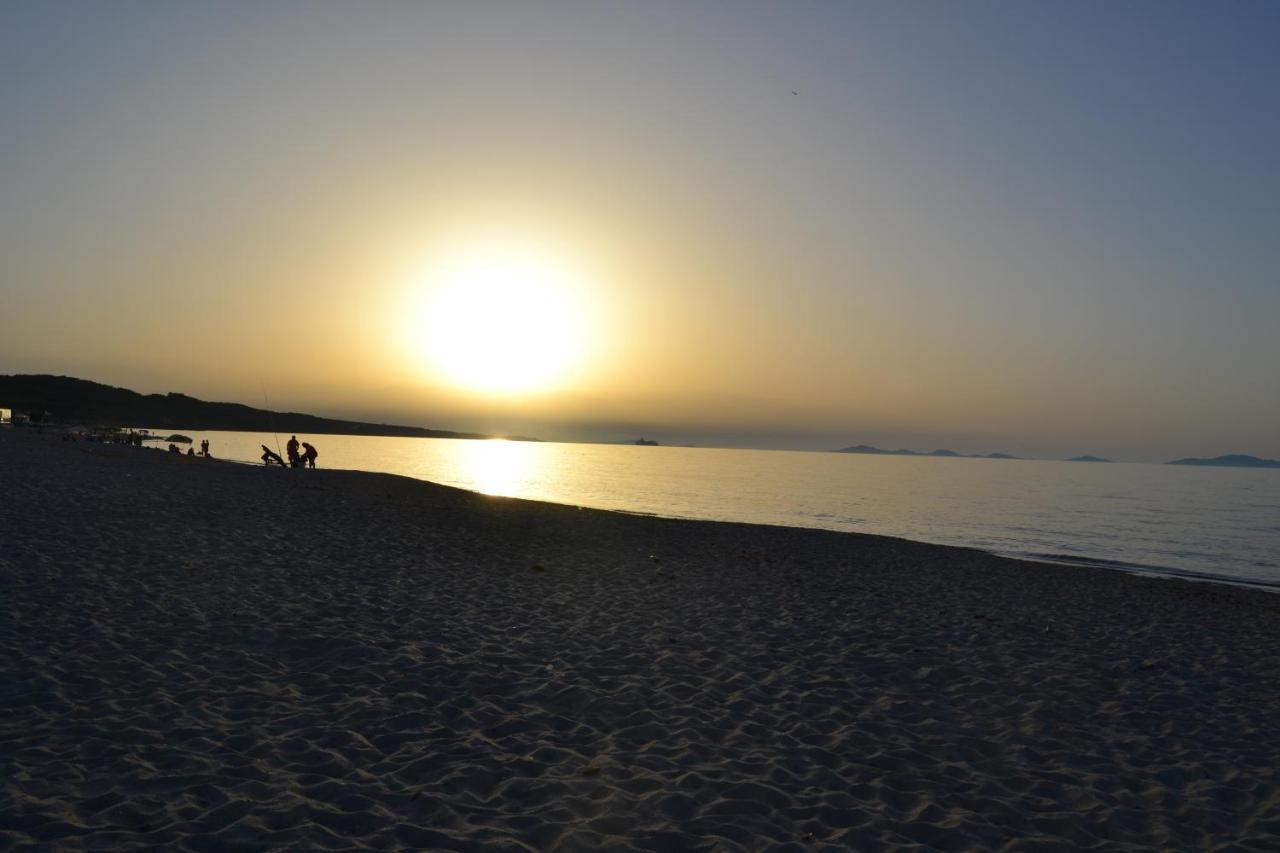 Miramare Struttura Sulla Spiaggia ปลาตาโมนา ภายนอก รูปภาพ